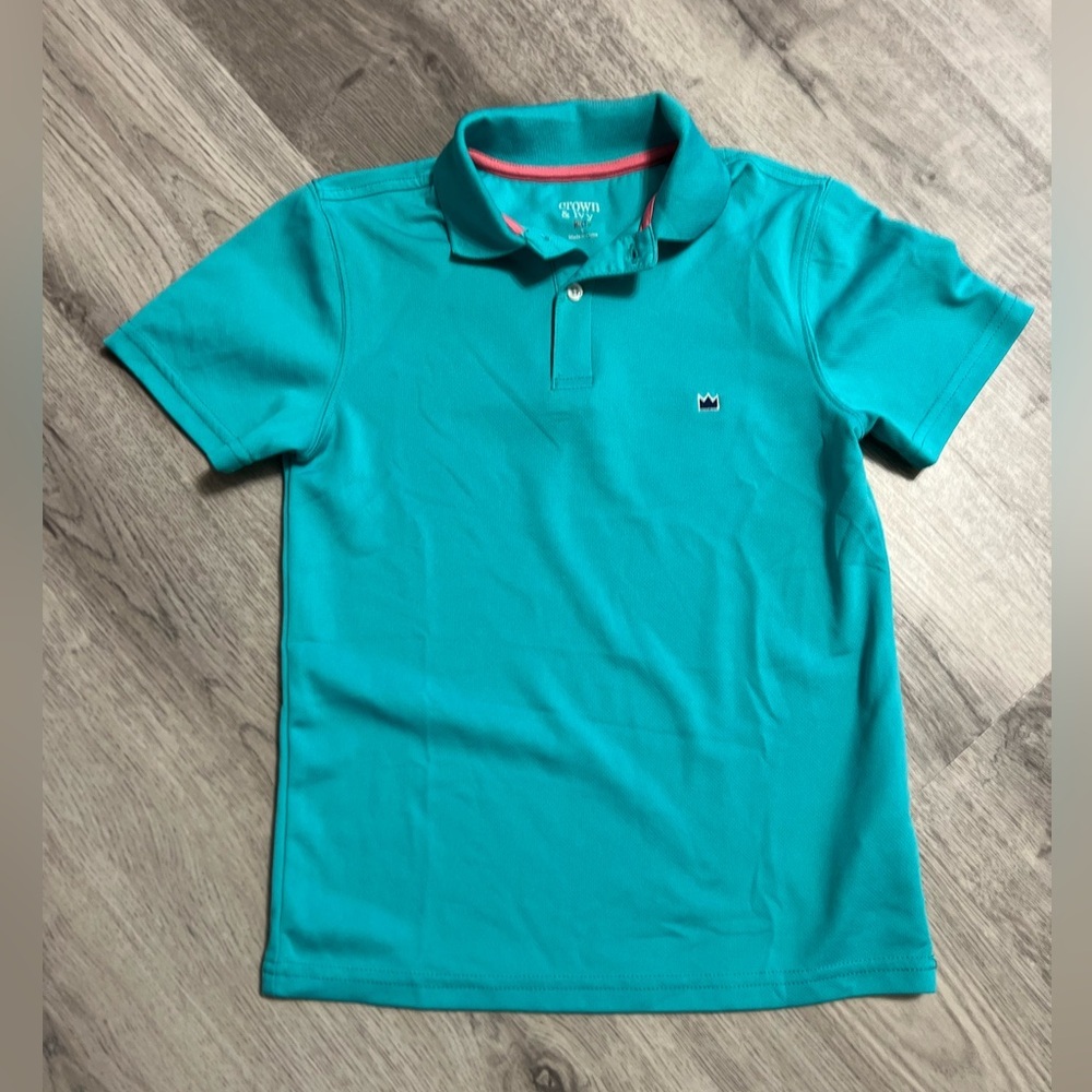 Kids Crown & Ivy shirt size S